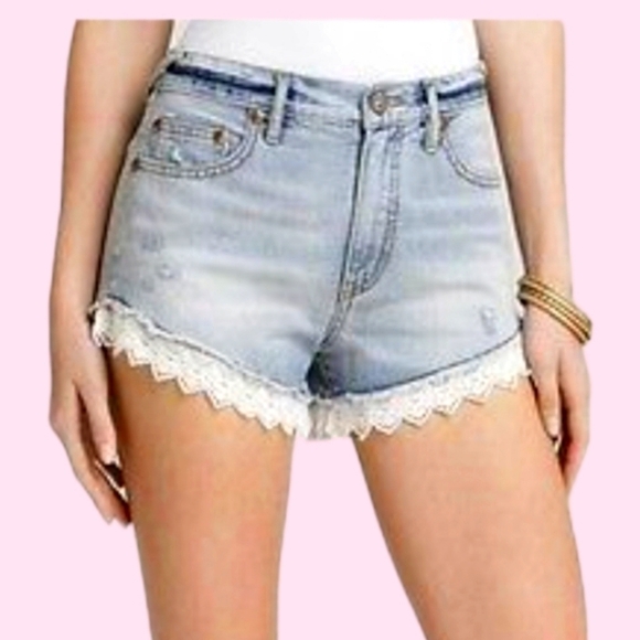 Free People High Rise Crochet Lace Hem Light Wash Shorts size 25 | Boho Beach - Picture 1 of 6